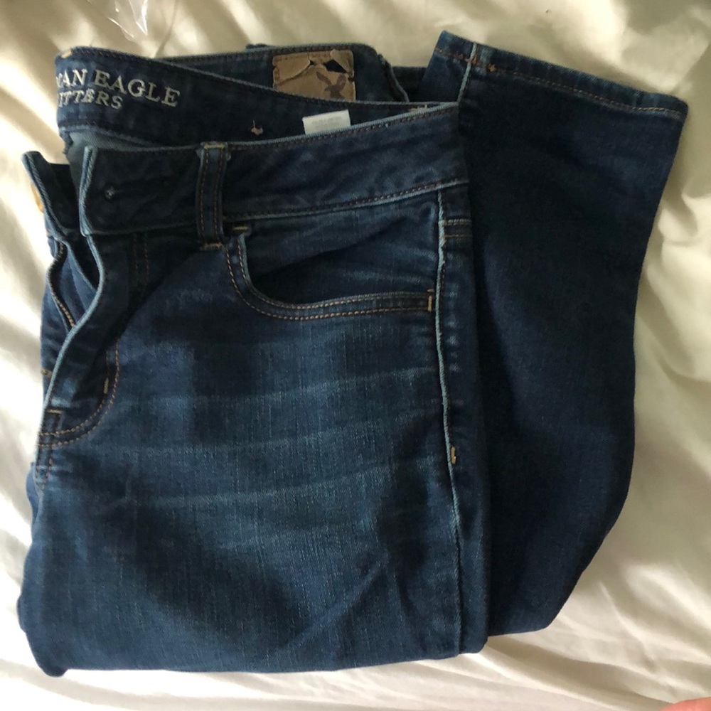 American eagle 8 short gently used blue jegging jeans